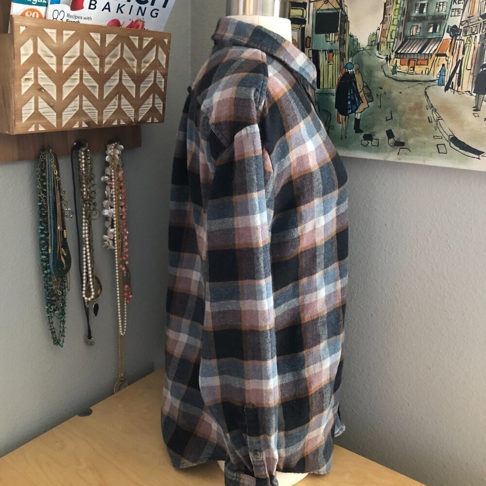 Aritiza Wilfred Free Black Gray Rust Plaid Flannel Button Shirt Women's size M - Picture 7 of 10